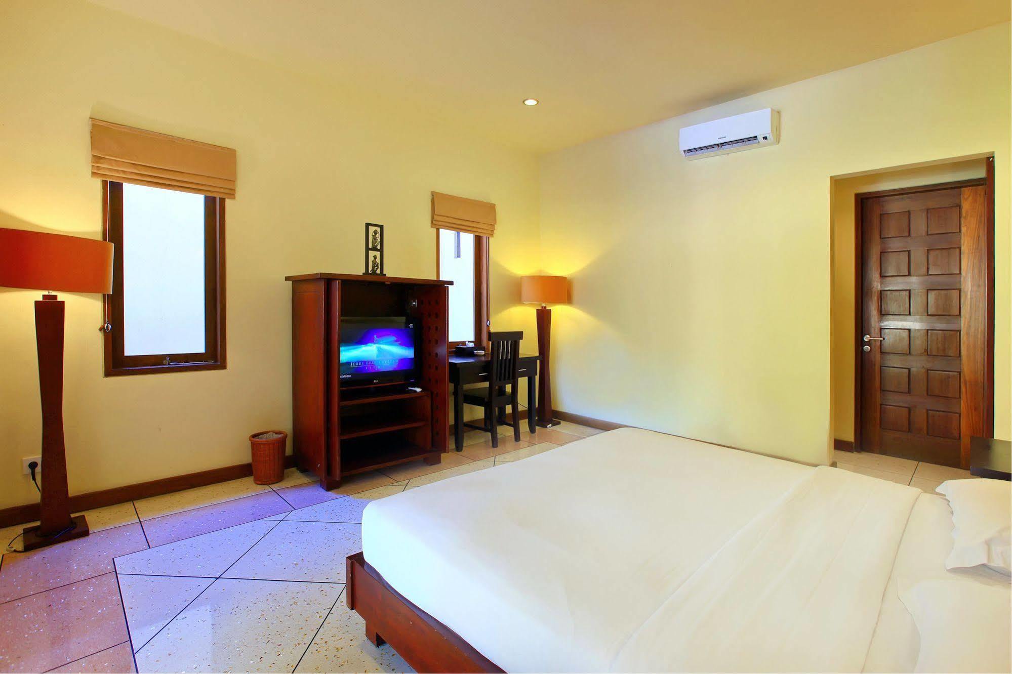 Mutiara Jimbaran Villas Kuta Selatan Buitenkant foto